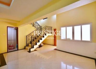 Private Townhouse – 3 Bed 4 Bath in Central Pattaya for 7,000,000 THB PC9328