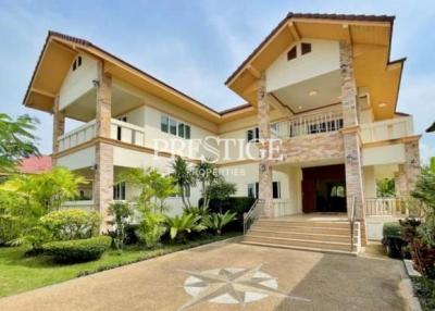 Private House – 15 Bed 12 Bath in Huay Yai / Phoenix for 62,000,000 THB PC9284