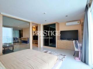 Beachfront Jomtien Residence – 1 Bed 1 Bath in Na-Jomtien PC9158