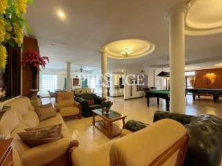 Private House – 6 Bed 8 Bath in East Pattaya for 20,000,000 THB PC9135