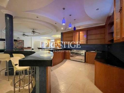 Private House – 6 Bed 8 Bath in East Pattaya for 20,000,000 THB PC9135