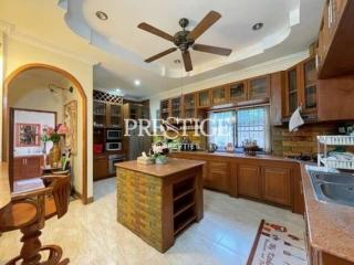 Private House – 6 Bed 8 Bath in East Pattaya for 20,000,000 THB PC9135