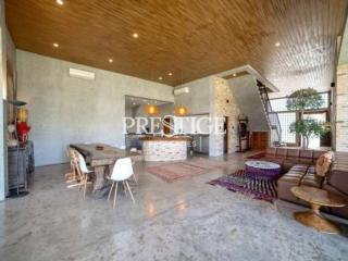 Private House – 9 Bed 9 Bath in East Pattaya for 64,950,000 THB PC9131