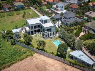 Private House – 9 Bed 9 Bath in East Pattaya for 64,950,000 THB PC9131