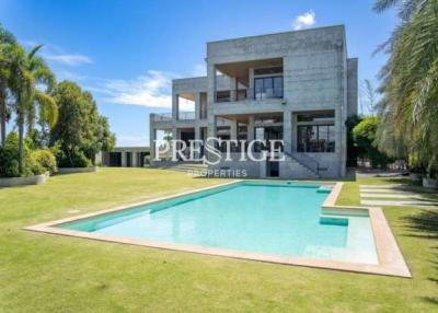 Private House – 9 Bed 9 Bath in East Pattaya for 64,950,000 THB PC9131