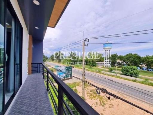 Shophouse for Sale near Mabprachan Lake – 6 Bed 6 Bath in East Pattaya PCO2084