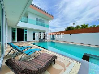 Brand New Luxury Pool Villa – 8 Bed 9 Bath in Naklua PC9019