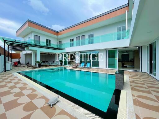 Brand New Luxury Pool Villa – 8 Bed 9 Bath in Naklua PC9019