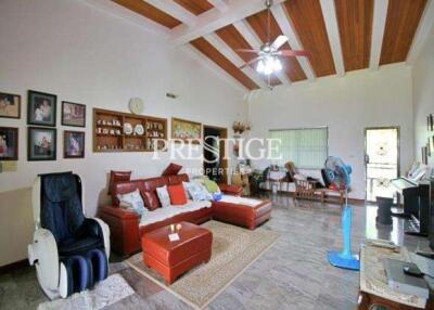 Private House – 4 Bed 5 Bath in Huay Yai / Phoenix for 20000,000 THB PC8851