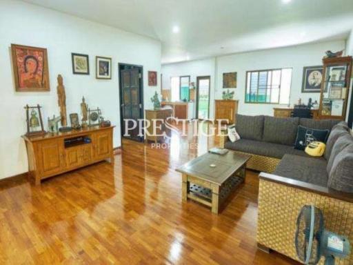 Pattaya Land and House Village – 3 Bed 2 Bath in East Pattaya – PC8812