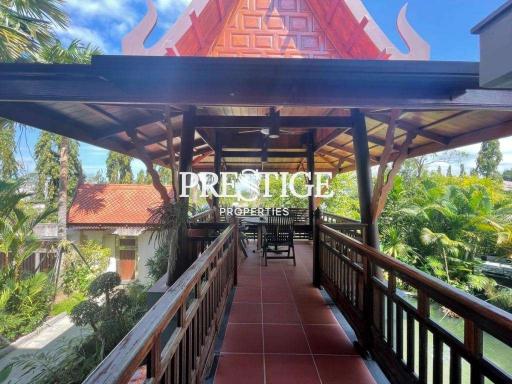 Unique, Contemporary and Tropical style private house – 4 Bed 5 Bath in Na-Jomtien PC8780