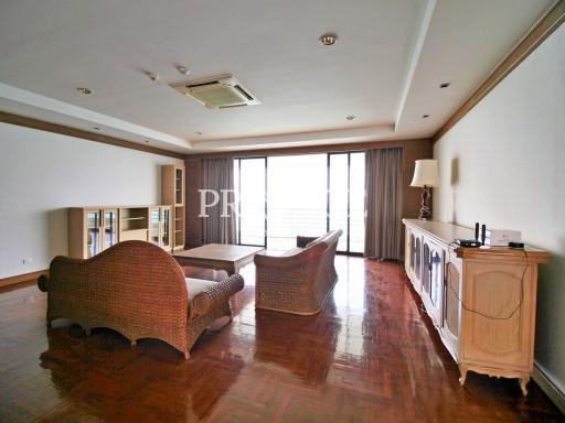 Royal Cliff – 4 Bed 5 Bath in Pratamnak PC8743