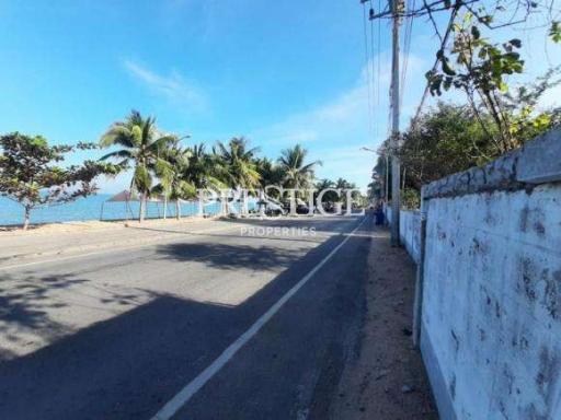 Beachfront Land in Bang Sarey – in Bang Saray for 200,000,000 THB PCL5124