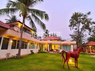 Private house – 7 Bed 7 Bath in Huay Yai / Phoenix for 26,000,000 THB PC8730