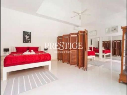 Private house – 4 Bed 4 Bath in Huay Yai / Phoenix  PC8731