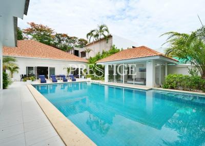 Majestic Residence Pool Villa Pattaya – 12 Bed 10 Bath in Pratamnak PC8711