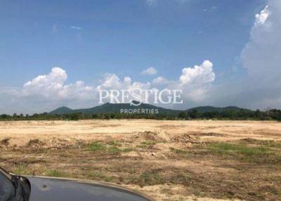 Land for sale in Takhian Tia – 71 Rai Land in North East Pattaya PCL5114