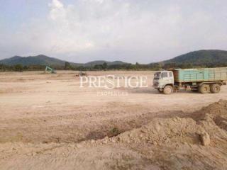 Land for sale in Takhian Tia – 71 Rai Land in North East Pattaya PCL5114