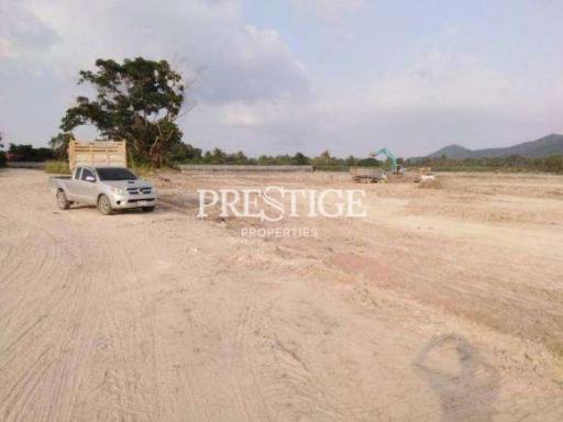 Land for sale in Takhian Tia – 71 Rai Land in North East Pattaya PCL5114