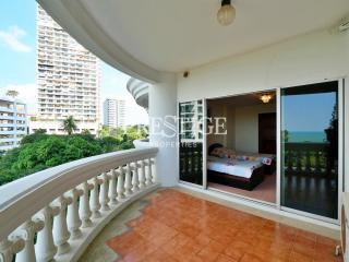 Park Beach Condo – 3 Bed 2 Bath in Naklua PC8578