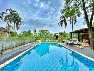 Horseshoe Point Residence – 4 Bed 5 Bath in East Pattaya  PC8492