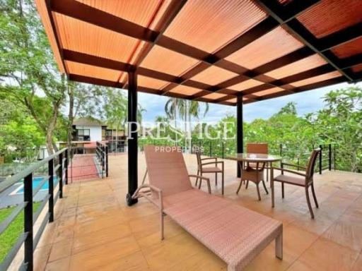 Horseshoe Point Residence – 4 Bed 5 Bath in East Pattaya  PC8492