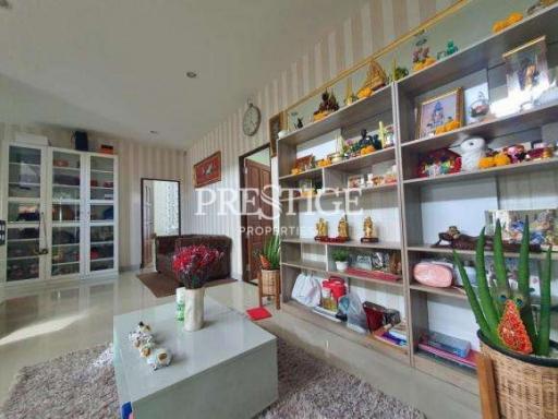 Patta Village – 4 beds 3 bath in East Pattaya- PC8452