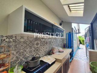 Patta Village – 4 beds 3 bath in East Pattaya- PC8452