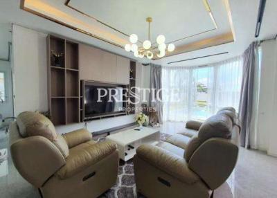 Phoenix Golf Course – 4 Bed 3 Bath in Huay Yai / Phoenix for 14,800,000 THB PC8443