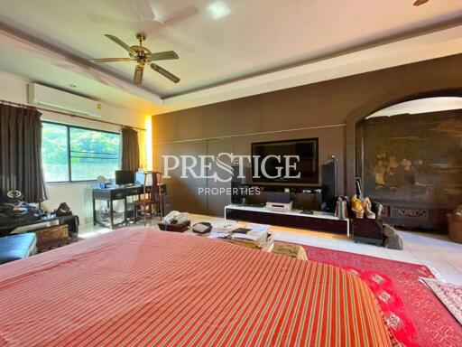 Paradise Villa 1 – 5 Bed 4 Bath in East Pattaya – PC8406