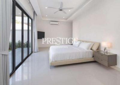 Hacienda Villas – 4 Bed 5 Bath in East Pattaya for 15,900,000 THB PC8310