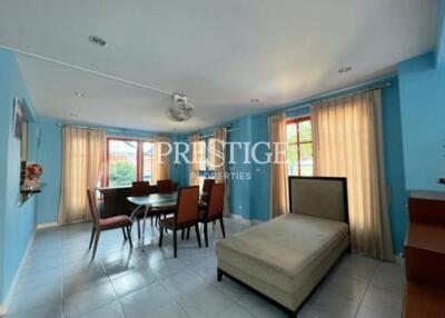 Baan Fah Rimhad – 3 Bed 3 Bath in Jomtien PC8294