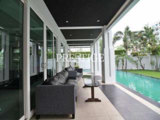 Palm Oasis – 4 Bed 5 Bath in Jomtien PC8289