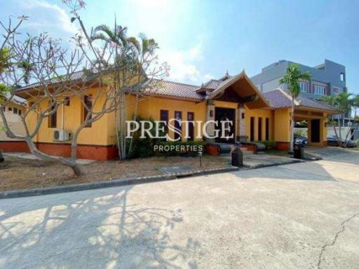 Asian House Village – 4 Bed 5 Bath in Jomtien for 23,000,000 THB PC8251