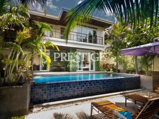 Tropicana Villa – 4 Bed 5 Bath in Jomtien PC7881