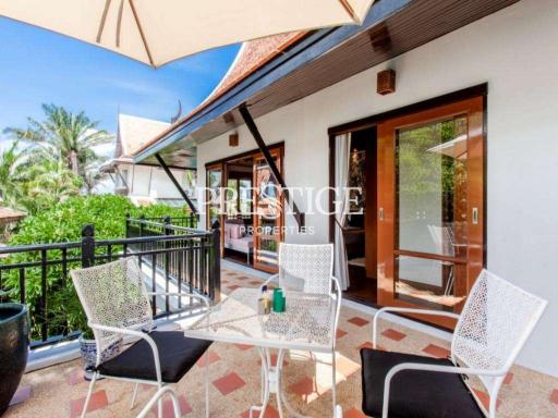 Dharawadi Villa – 4 Bed 4 Bath in Na-Jomtien PC6429