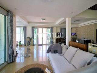 Private house – 3 Bed 4 Bath in Na-Jomtien PC8029