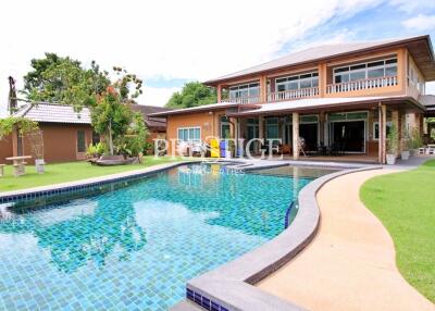 Private house – 6 Bed 9 Bath in East Pattaya PC8026
