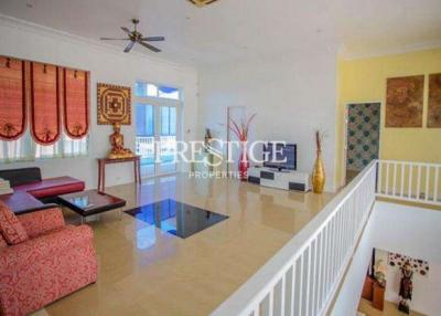 Private house – 5 Bed 4 Bath in Pratamnak PC7995