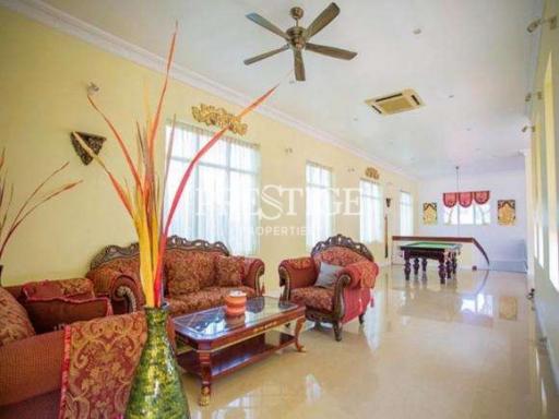 Private house – 5 Bed 4 Bath in Pratamnak PC7995