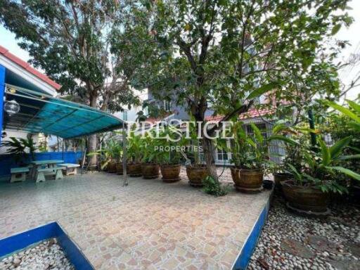 Baan Fah Rimhad – 3 Bed 3 Bath in Jomtien PC7887