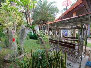 Foxlea Villa – 6 Bed 6 Bath in North Pattaya PC7795