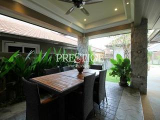 Private house – 5 Bed 5 Bath in North Pattaya for 13,500,000 THB PC7794