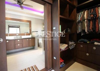 Private house – 5 Bed 5 Bath in North Pattaya for 13,500,000 THB PC7794