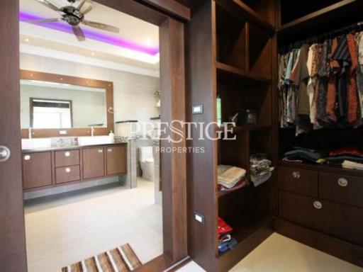 Private house – 5 Bed 5 Bath in North Pattaya for 13,500,000 THB PC7794