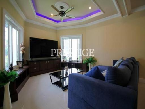 Private house – 5 Bed 5 Bath in North Pattaya for 13,500,000 THB PC7794