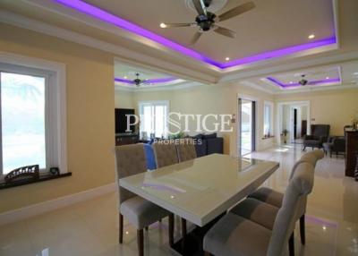 Private house – 5 Bed 5 Bath in North Pattaya for 13,500,000 THB PC7794