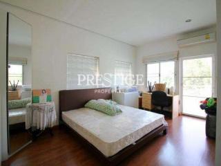 Private house – 6 Bed 4 Bath in North Pattaya for 18,950,000 THB PC7734