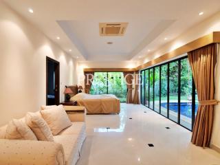 Jomtien Park Villas – 4 Bed 5 Bath in Jomtien PC7672