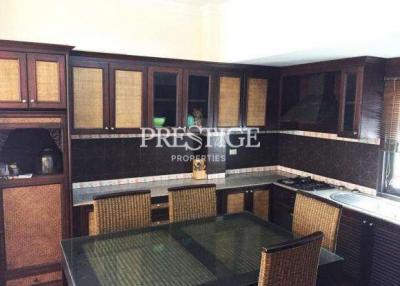 Dhewee Resort – 3 Bed 3 Bath in East Pattaya PC7552